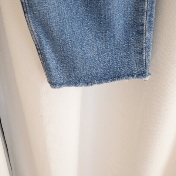 Abercrombie & Fitch The Mom Jeans Curve Love High Rise Button Fly Sz 26/2 - Picture 7 of 7